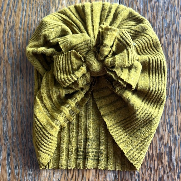 Bunny Knots Infant Hats with bows Bundle of 7 Size Small - Picture 7 of 11